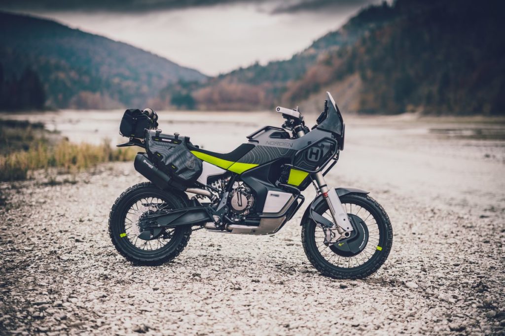 HUSQVARNA MOTORCYCLES PRESENTA SU PRIMER MODELO TRAVEL